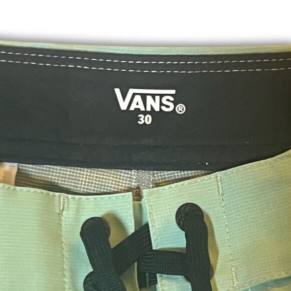 Vans Newland Checkered Boardshorts Size 30 Black & White With Mint Green - Picture 5 of 5